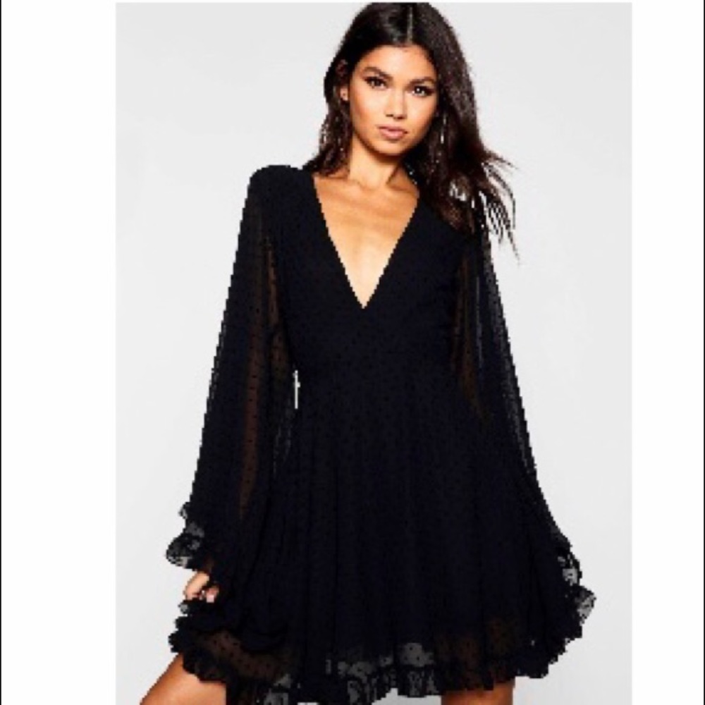 Swiss dot bat wing dress. Size 12. Fits like 8/10